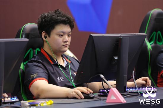 腾讯英雄联盟手游鸿蒙版正式发布，开启全新游戏体验